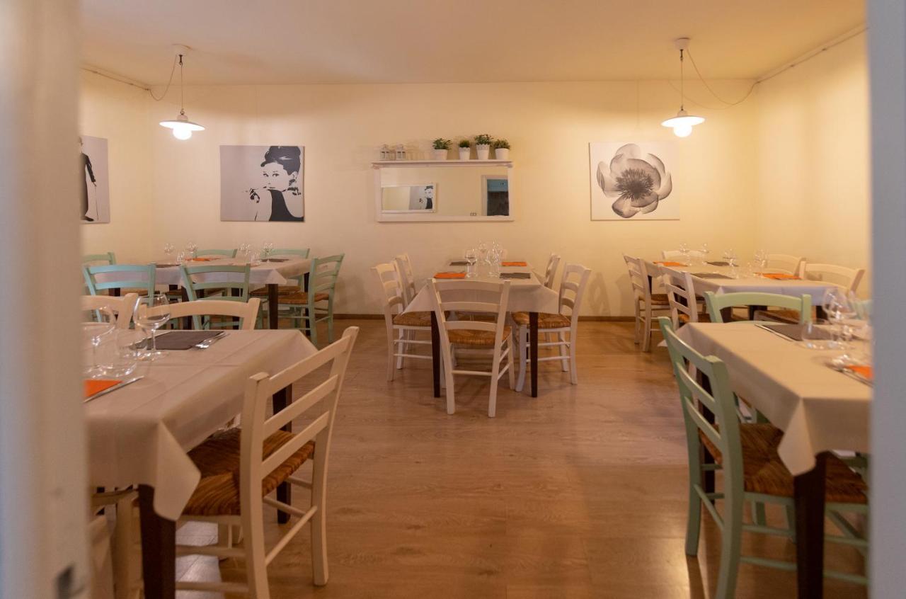 Il Borgo Ristorante Pizzeria Camere Acquapendente Exteriör bild