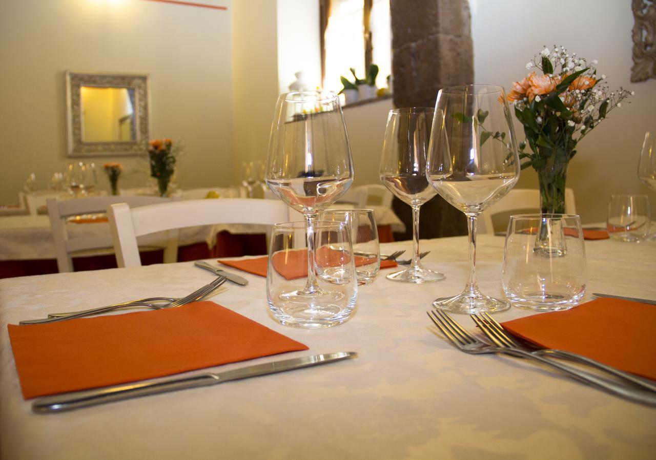 Il Borgo Ristorante Pizzeria Camere Acquapendente Exteriör bild
